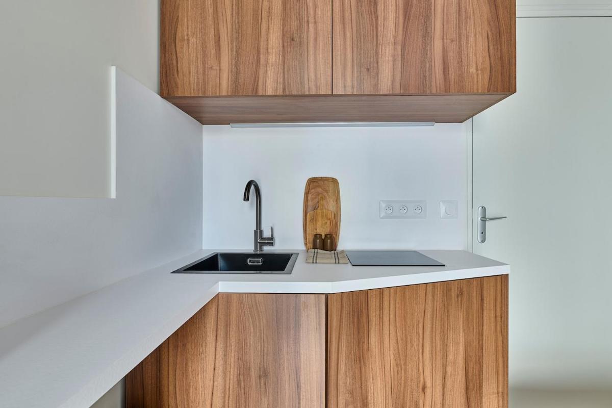 Apartment Close To La Crimee Metro Station Line 7 *